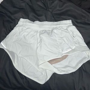 White Lululemon shorts size 6 2.5in